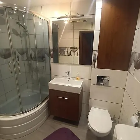 24 Dwie Sypialnie דירה