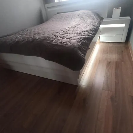 24 Dwie Sypialnie דירה