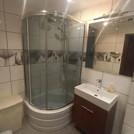 24 Dwie Sypialnie דירה